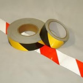 Reflektörlü Tır ve Kamyon Şeridi (Genişlik 1.24 m)